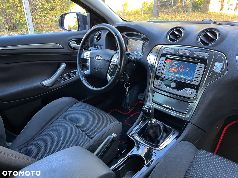 Ford Mondeo 2.0 TDCi Ghia - 6