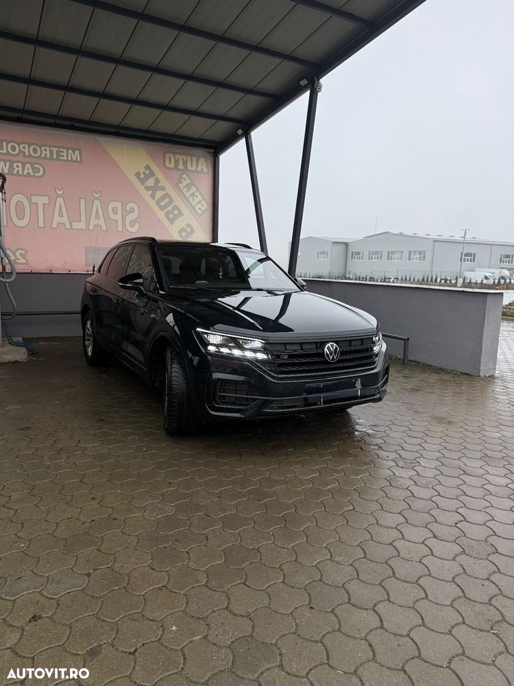 Volkswagen Touareg V6 TDI 4MOTION R-Line - 2