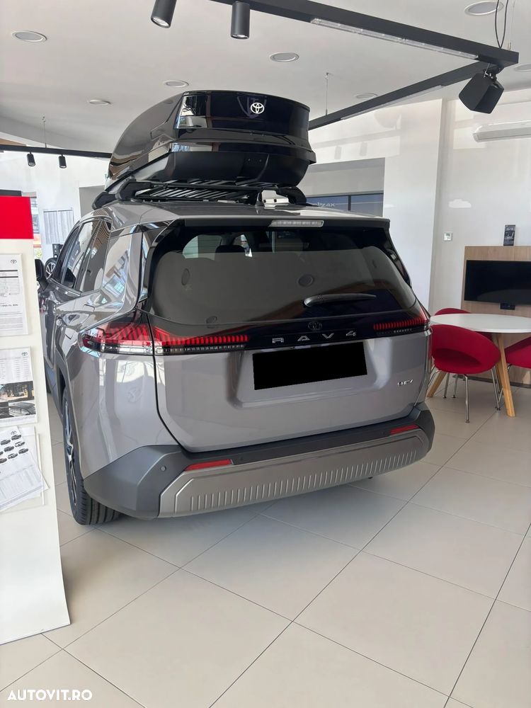 Toyota RAV4 - 3