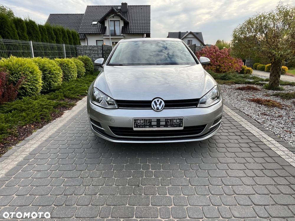 Volkswagen Golf - 3