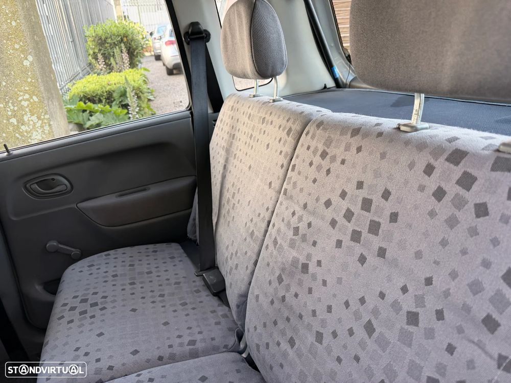 Opel Agila 1.0 12V Comfort - 14