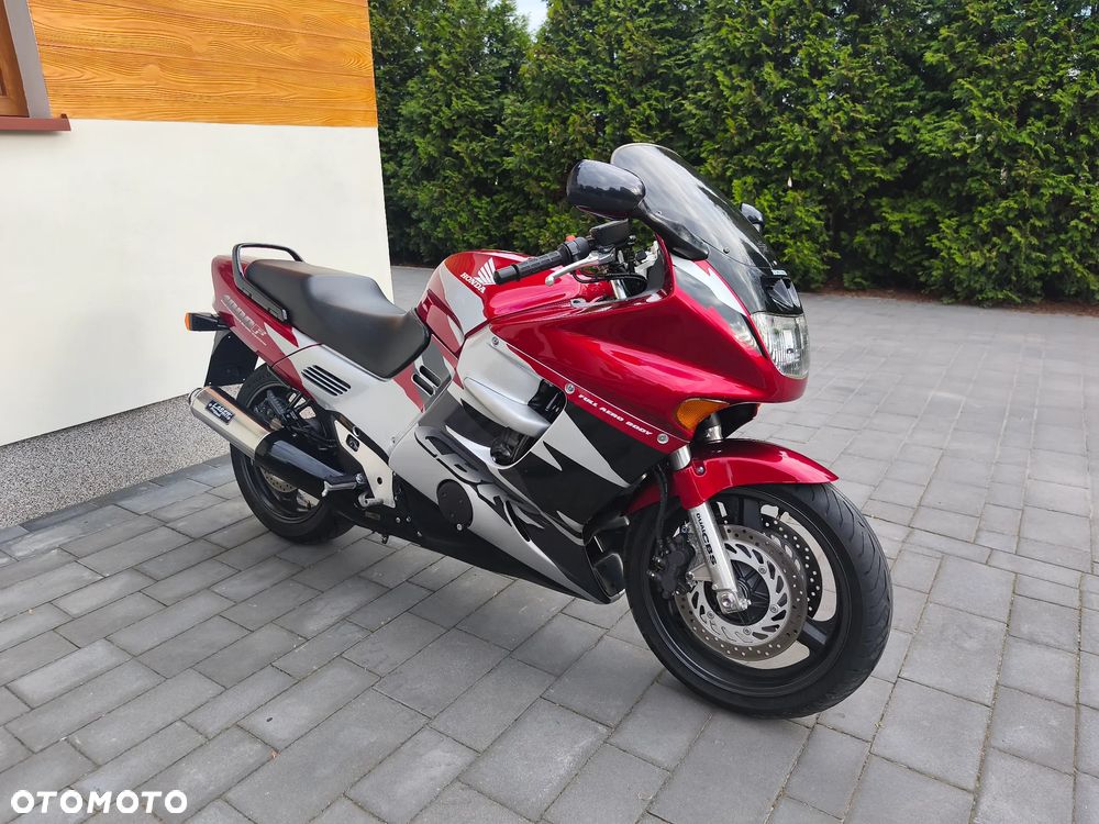 Honda CBR - 1