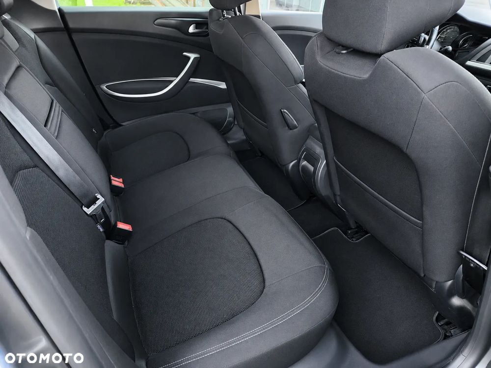 Citroën C5 1.6 HDi Dynamique - 5