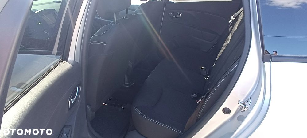 Renault Clio 1.2 16V 75 Dynamique - 18