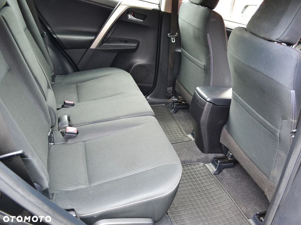 Toyota RAV4 2.0 4x4 Edition - 8
