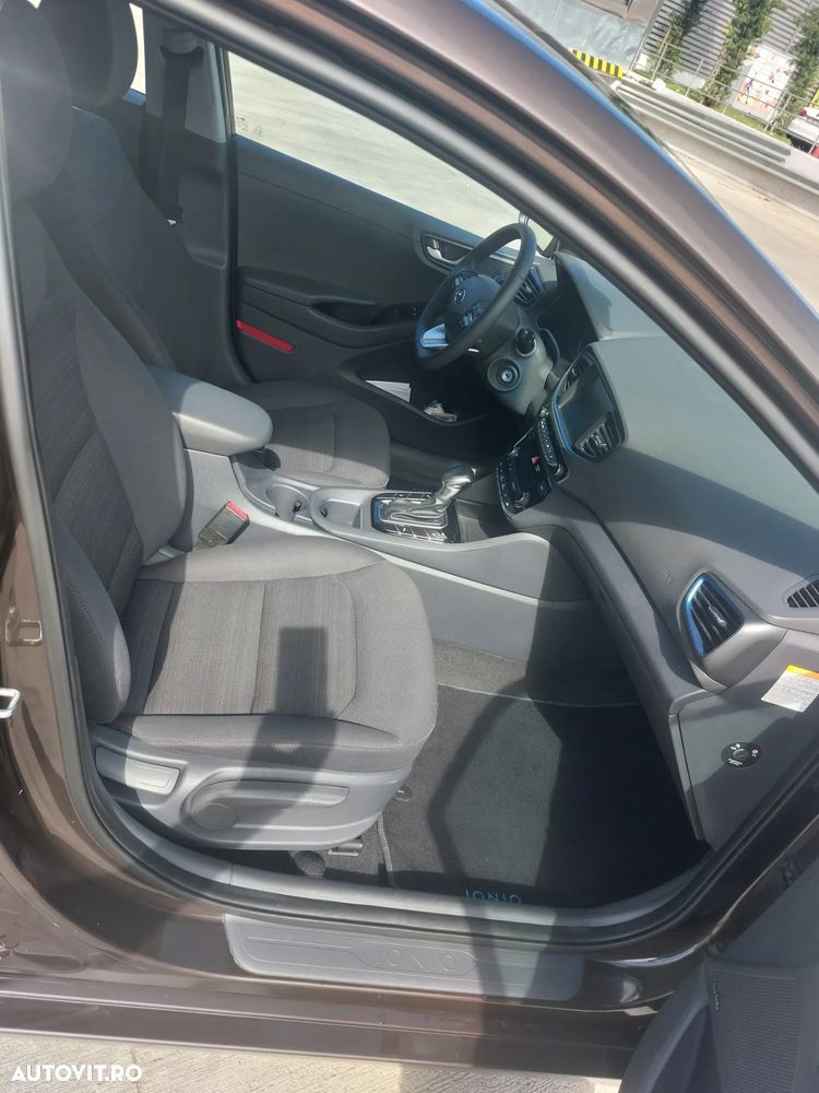 Hyundai IONIQ 1.6 GDI Style - 10