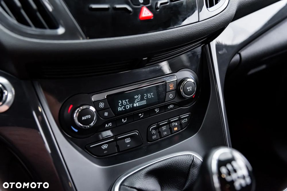 Ford Kuga 2.0 TDCi 2x4 SYNC - 31