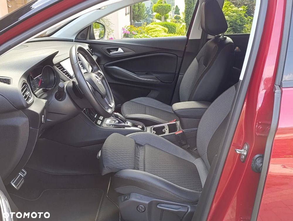 Opel Grandland X Plug-in-Hybrid4 1.6 DI Start/Stop Business INNOVATION - 17