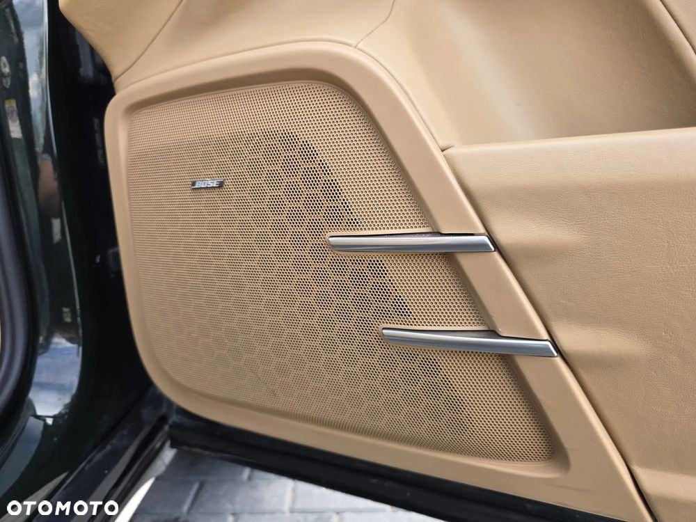 Porsche Cayenne - 27