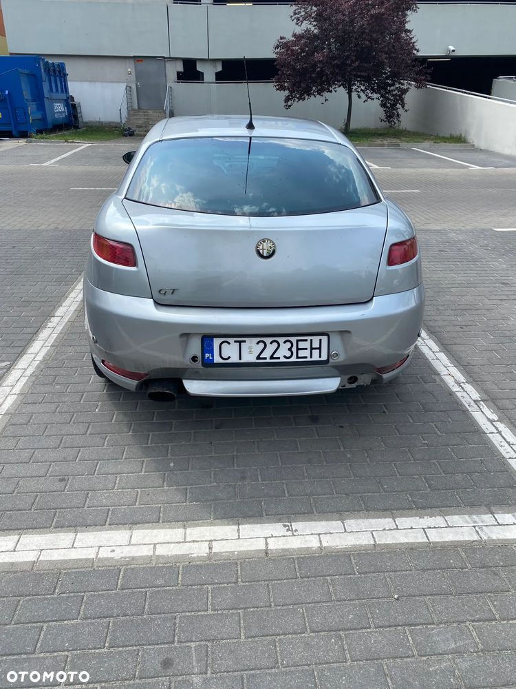 Alfa Romeo GT 1.9JTD 16V Distinctive - 4