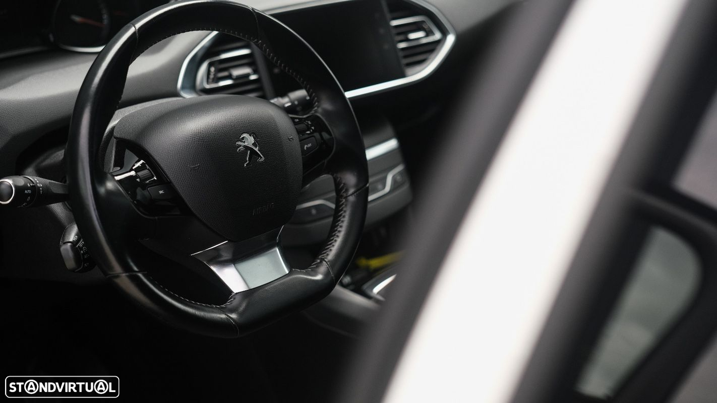Peugeot 308 SW 1.6 BlueHDi Allure - 13