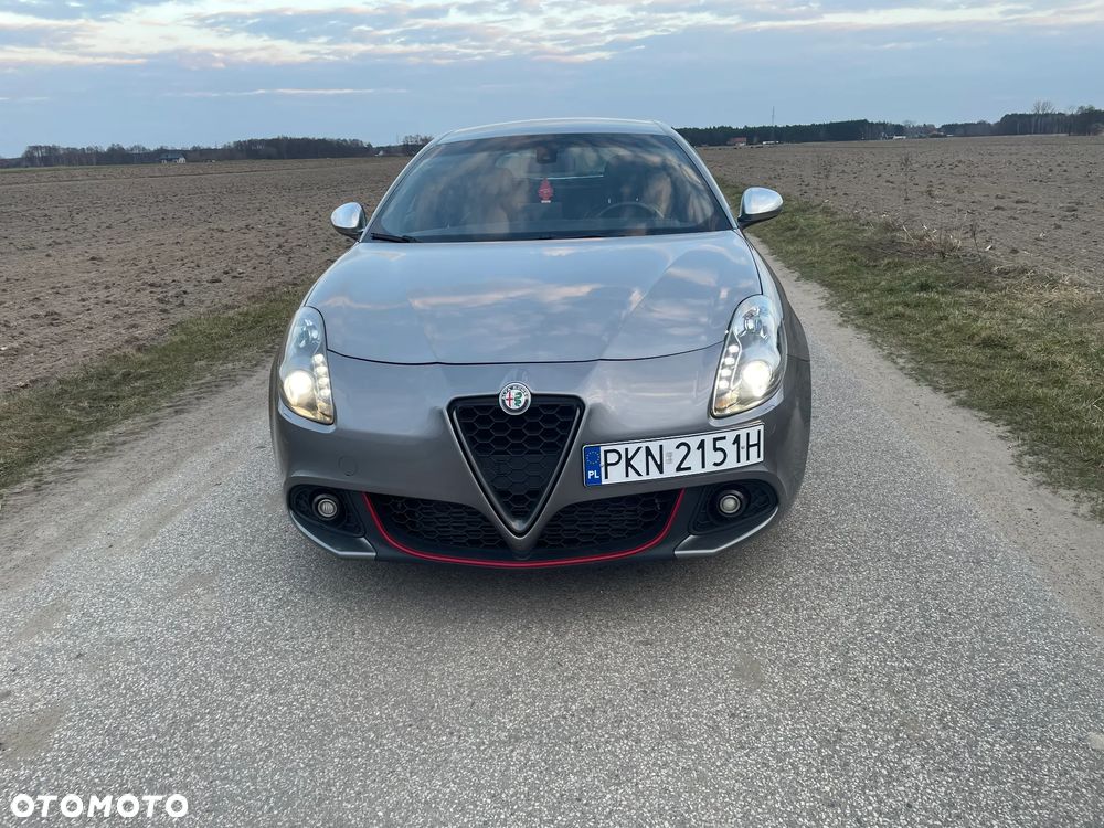 Alfa Romeo Giulietta 1750 TBi Quadrifoglio Verde - 11
