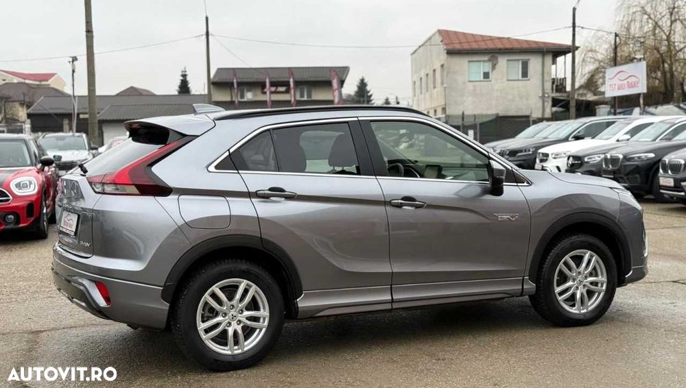 Mitsubishi Eclipse-Cross - 9