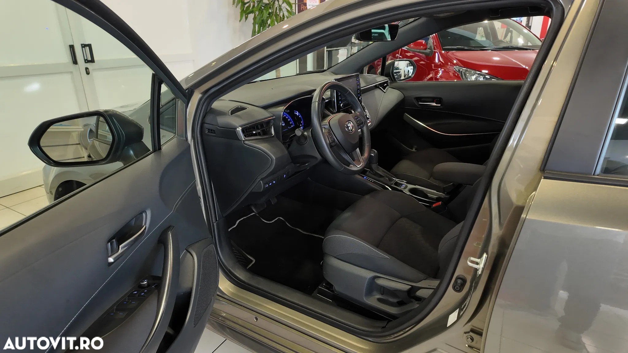 Toyota Corolla 1.8 Hybrid Touring Sports - 10