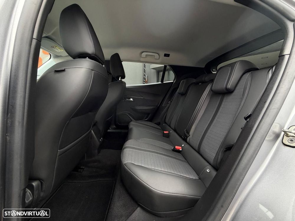 Peugeot e-2008 50 kWh Allure - 14