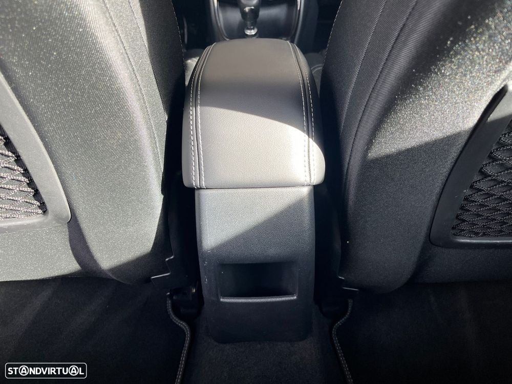 Ford Puma 1.0 EcoBoost Hybrid TITANIUM - 32