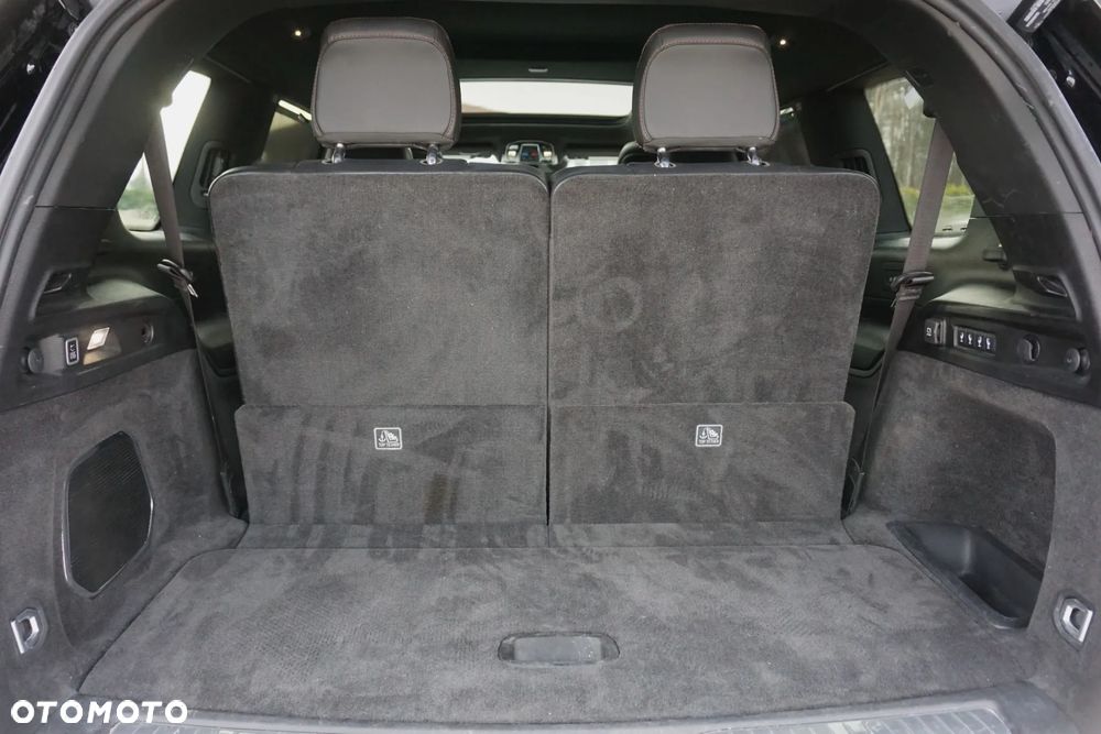 Jeep Grand Cherokee - 19