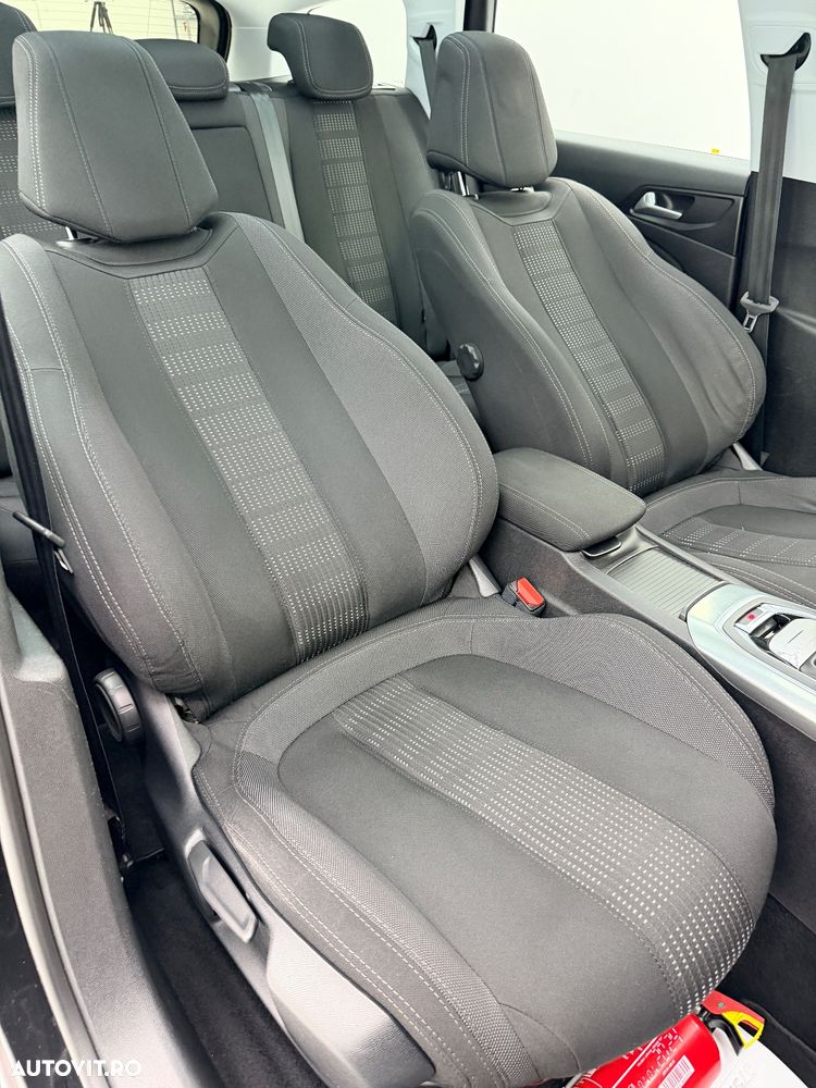 Peugeot 308 SW e-HDi 115 Stop & Start Allure - 17