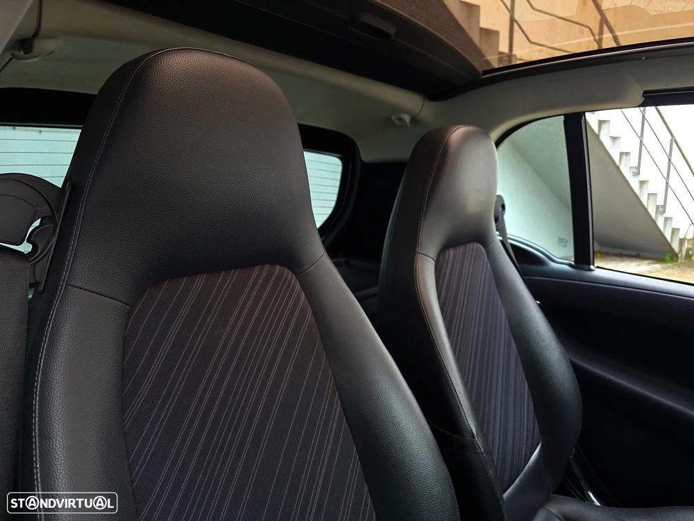 Smart ForTwo Coupé 1.0 mhd Passion 71 - 53