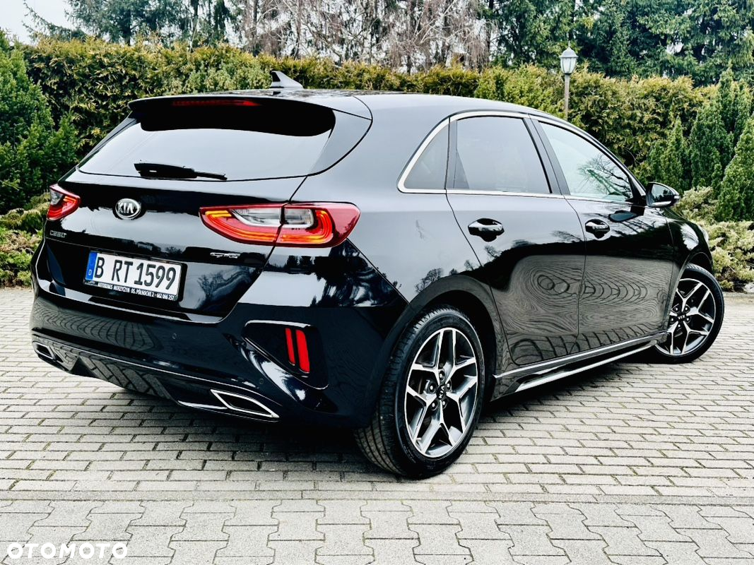 Kia Ceed - 21