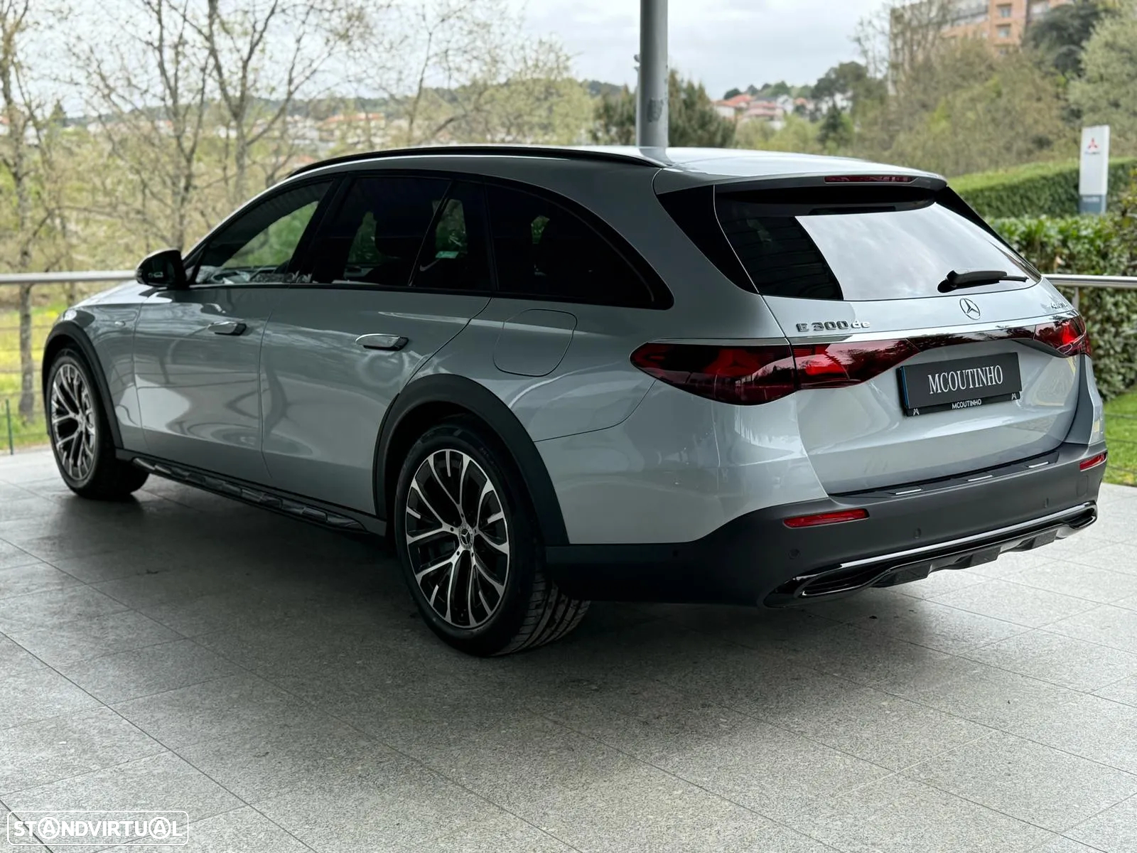 Mercedes-Benz E 300 de Avantgarde 4Matic - 8