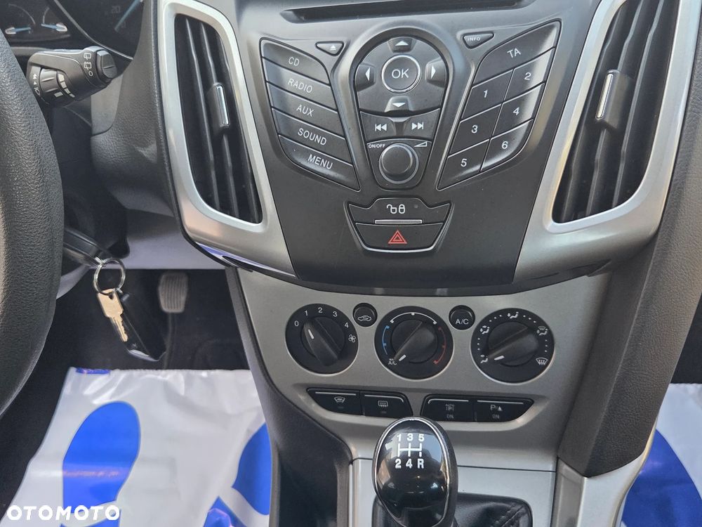 Ford Focus 1.6 Ti-VCT Style - 33