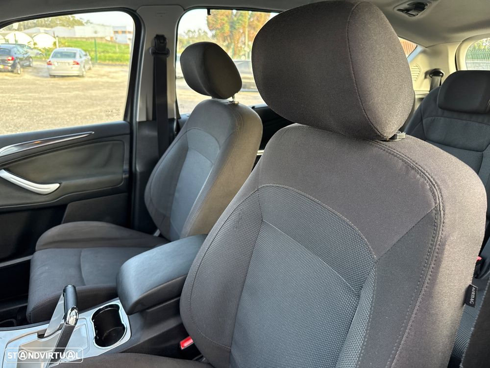 Ford S-Max 1.8 TDCi Titanium 7L - 9