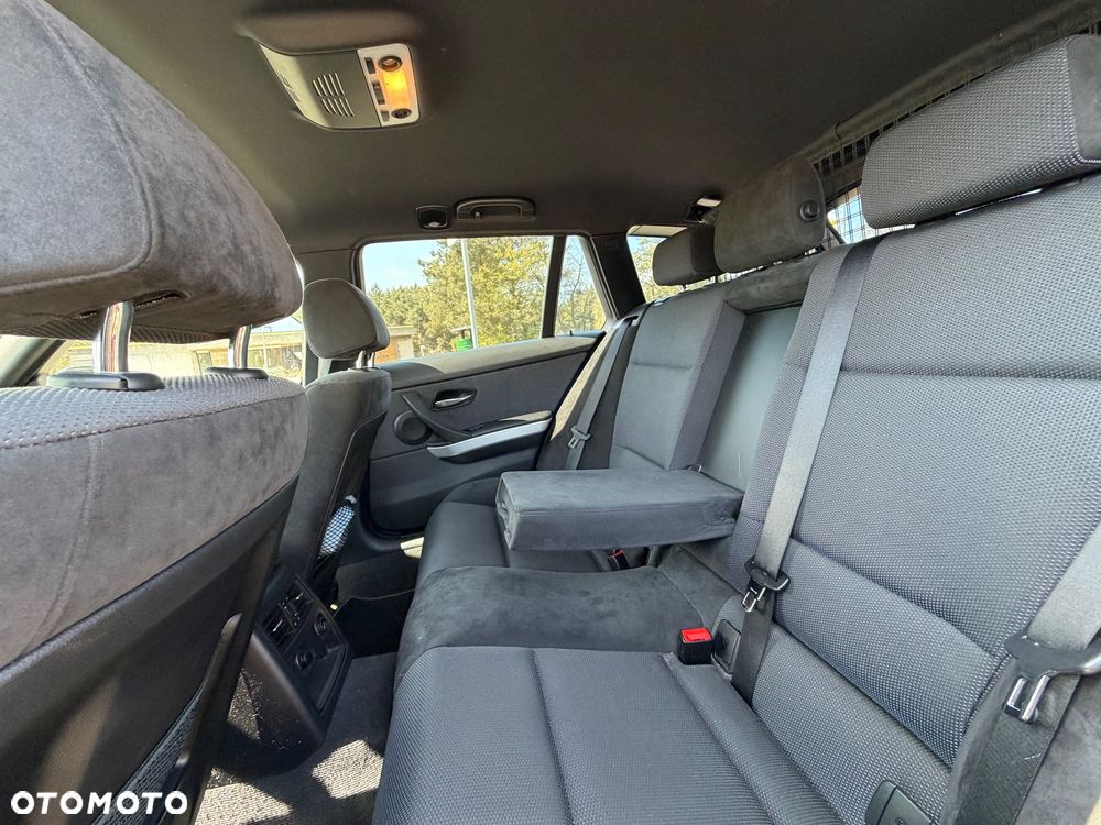 BMW Seria 3 318i Edition Sport - 15