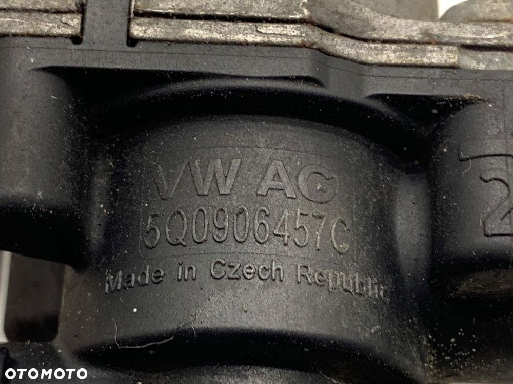 ELEKTROZAWÓR WODY  SKODA SUPERB III Kombi (3V5) 2015 - 2022 1.4 TSI iV 160 kW [218 KM] Hybryda - 3