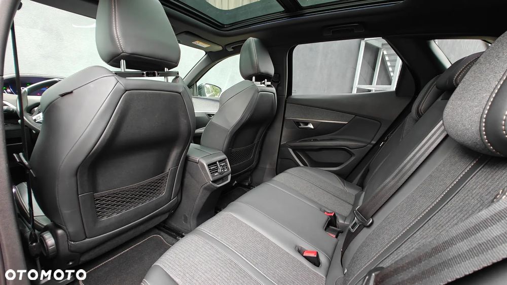 Peugeot 3008 1.5 BlueHDi GT S&S - 32
