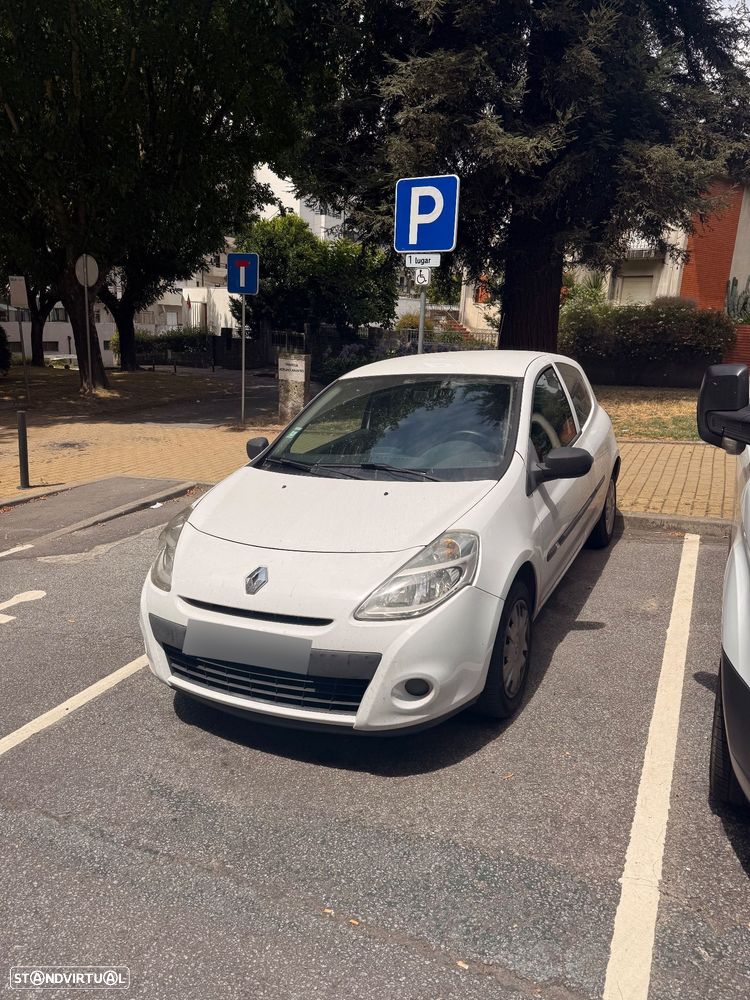 Renault Clio 1.5 dCi Dynamique S - 3