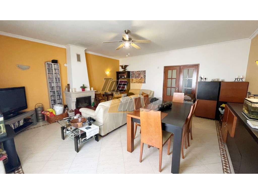 Moradia em banda T3+1 com cave/garagem - Vale Milhaços - Grande imagem: 2/27
