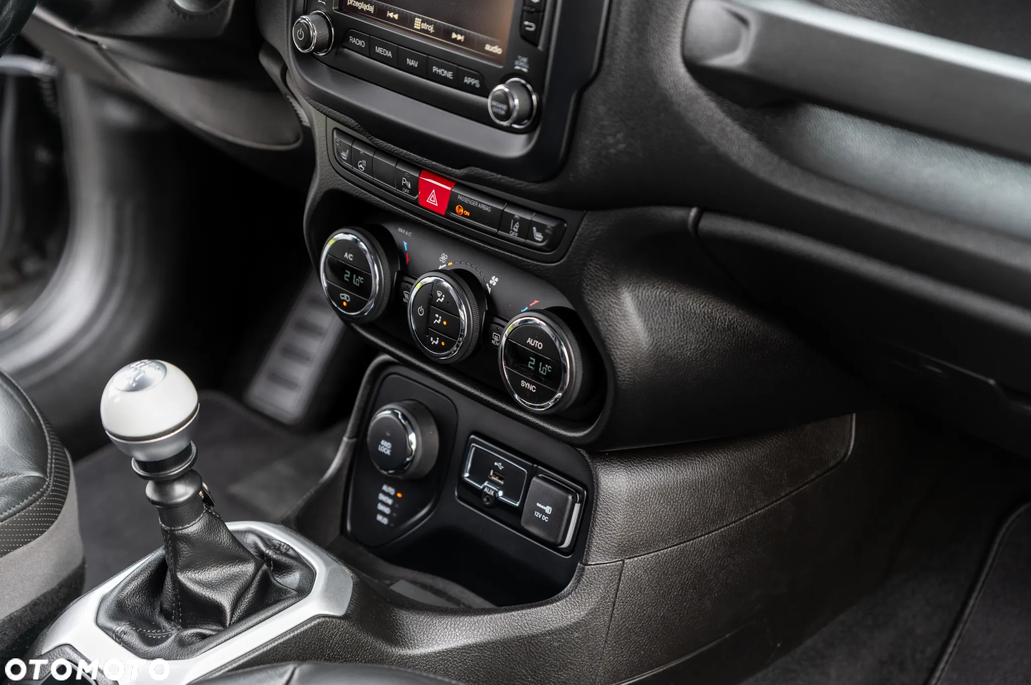 Jeep Renegade 2.0 MultiJet Limited 4WD S&S - 26