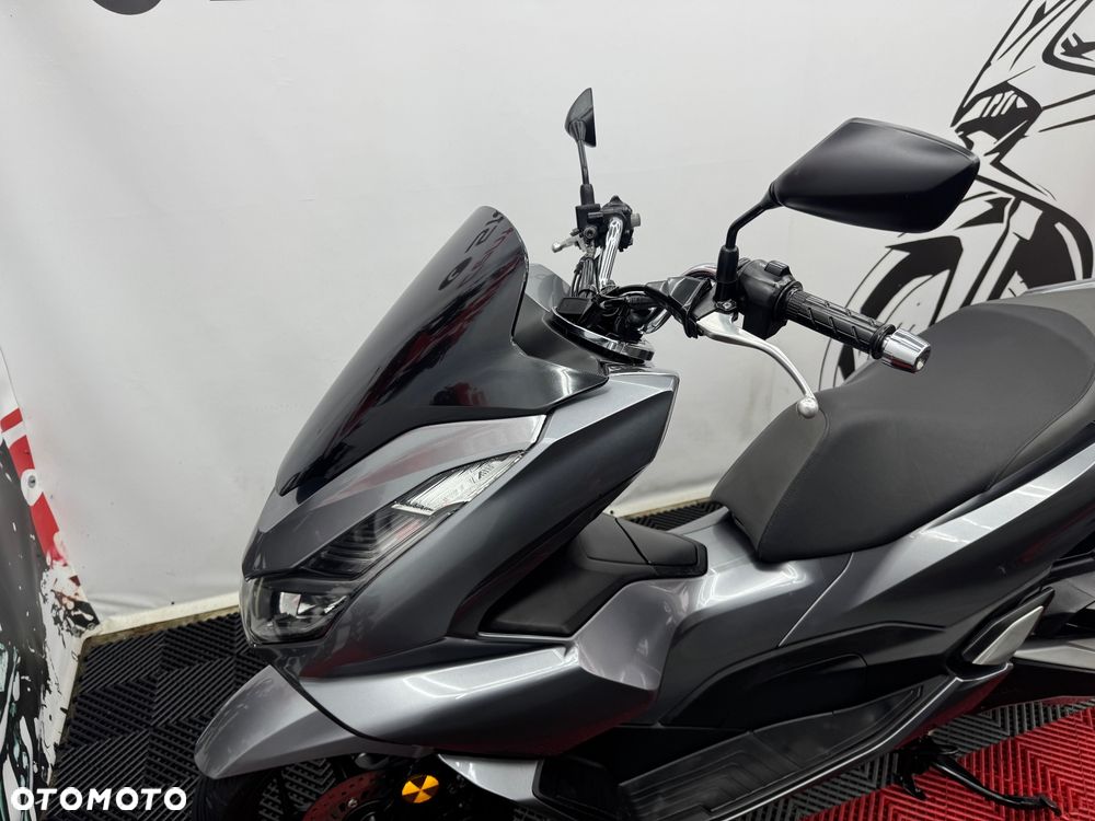 Honda PCX - 11