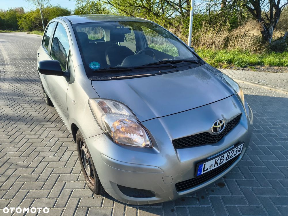 Toyota Yaris - 8