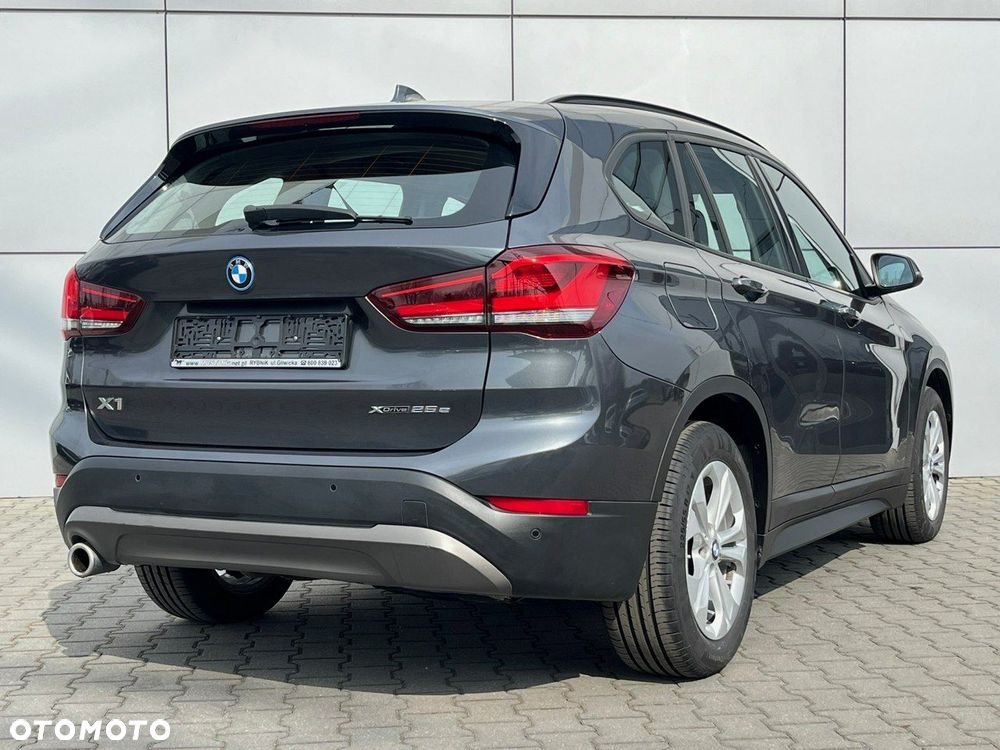 BMW X1 xDrive25e Advantage - 9