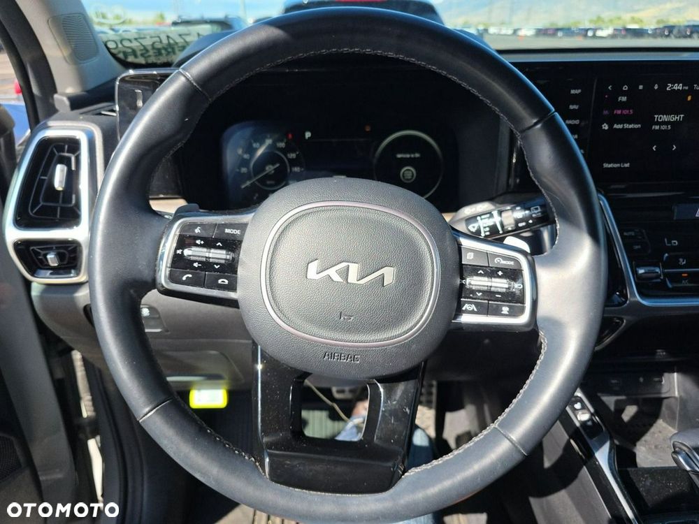 Kia Sorento - 9