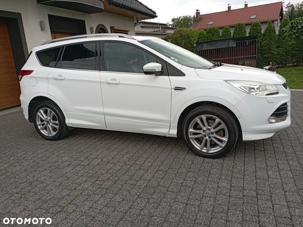 Ford Kuga 2.0 TDCi 4x4 ST-Line - 6