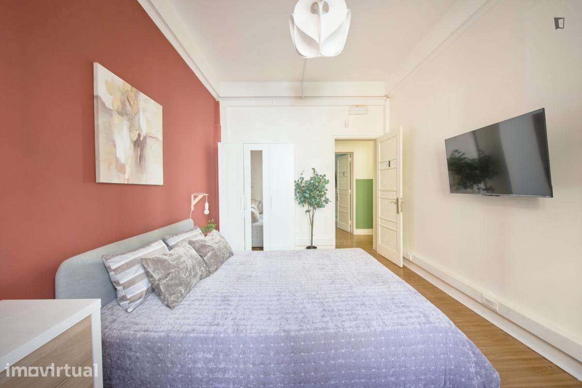 Quarto - localizado em Marquês de Pombal Lisbon - Grande imagem: 4/31