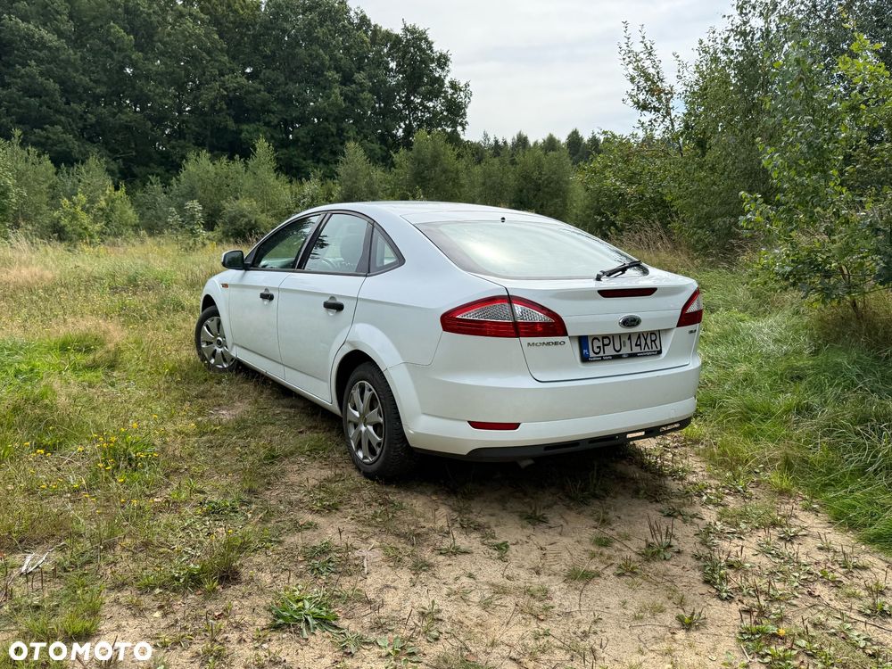 Ford Mondeo 1.8 TDCi Silver X - 26