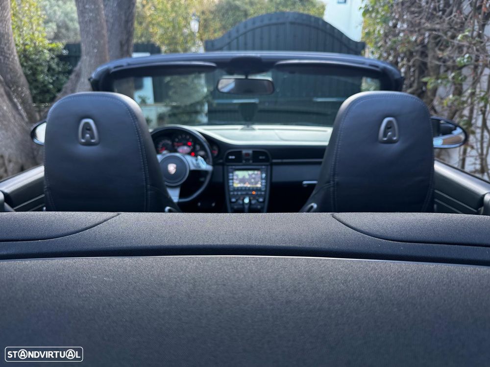 Porsche 911 Série F - 22