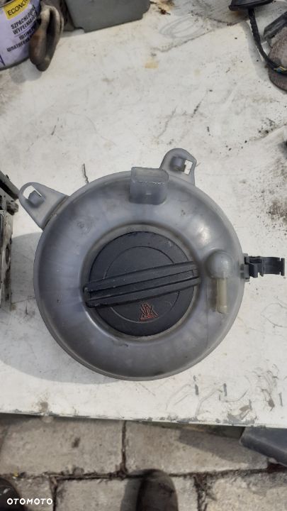 Zbiornik wyrównawczy 5Q0 121 407 G - 1