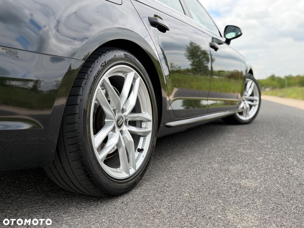 Audi A4 Avant 40 TDI S tronic S line - 9