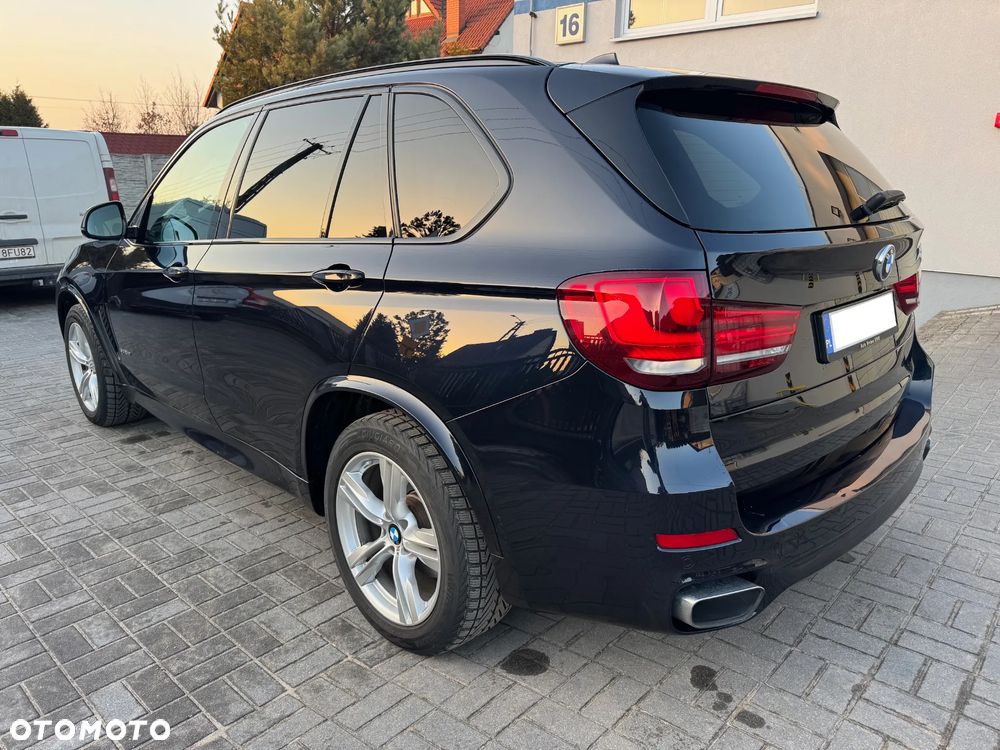 BMW X5 xDrive50i Sport-Aut - 5