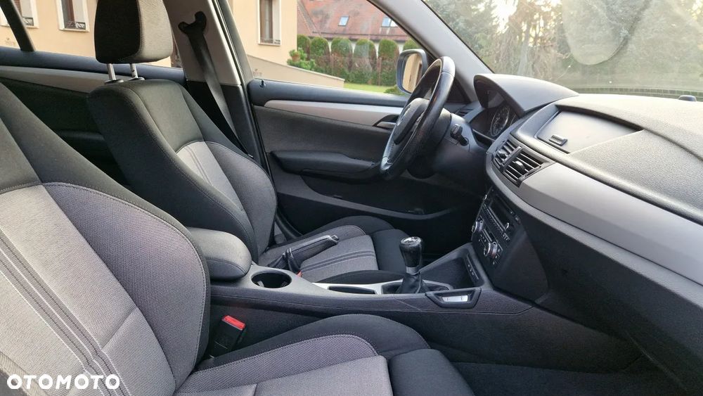 BMW X1 xDrive18d Sport Line - 15