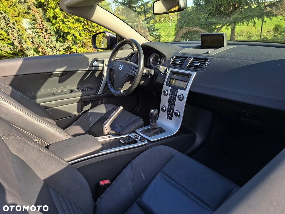 Volvo C70 D3 Momentum - 16