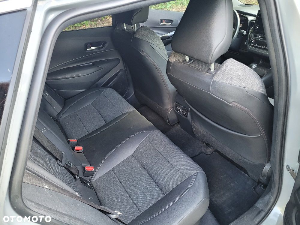 Toyota Corolla 1.8 Hybrid Comfort - 10