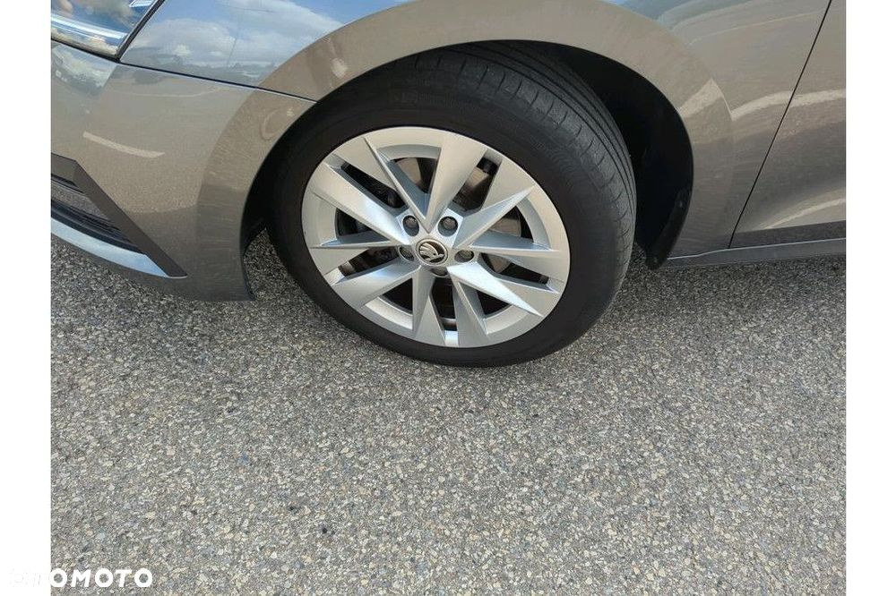 Skoda Octavia - 2