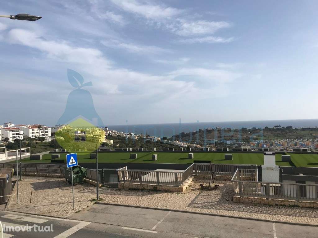 PRÉDIO COM RESTAURANTE/APARTAMENTOS T2 E T1 E MAGNÍFICA VISTA MAR/E... - Grande imagem: 2/10