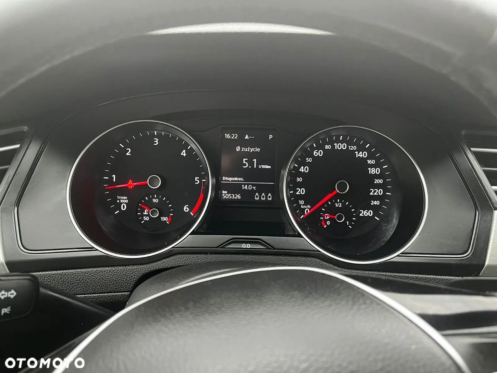 Volkswagen Passat 2.0 TDI BMT Comfortline DSG - 9